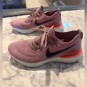 Nike Epic React Flyknit 2